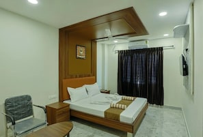 Room - Kayal Plaza (Coimbatore)