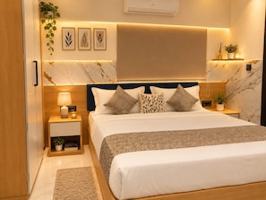 Room - Hotel R K Palace  (Gandhinagar)