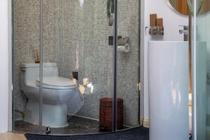 Bathroom - ZizaiPingjiang  (Yueyang)