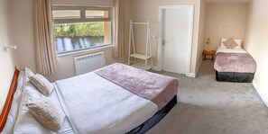 Room - Killarney View House (Killarney)
