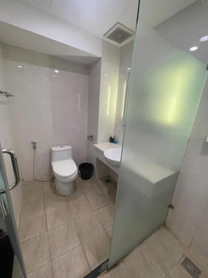 Bathroom - Silver Quarter Hanoi Hotel (Hanoi)