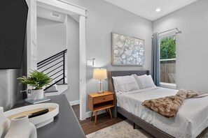 Ready to have some good sleep? - Heights Home Nr DT, Galleria | Balcony BBQ Office (Houston)