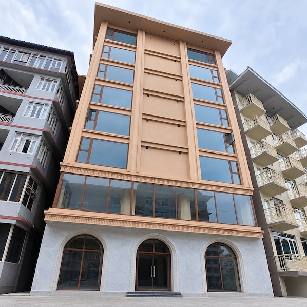 Exterior - Yashshree Majesty Hotel & Spa (Pelling)