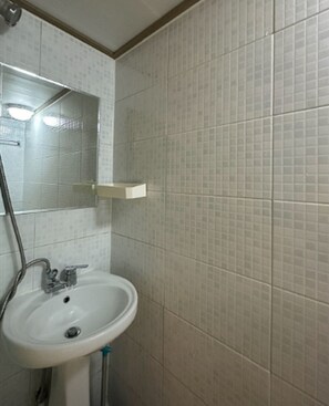 Bathroom - Seocho Station GANGNAM - Private & Cozy Single Bed Studio #Clinic #Recovery (Seoul)
