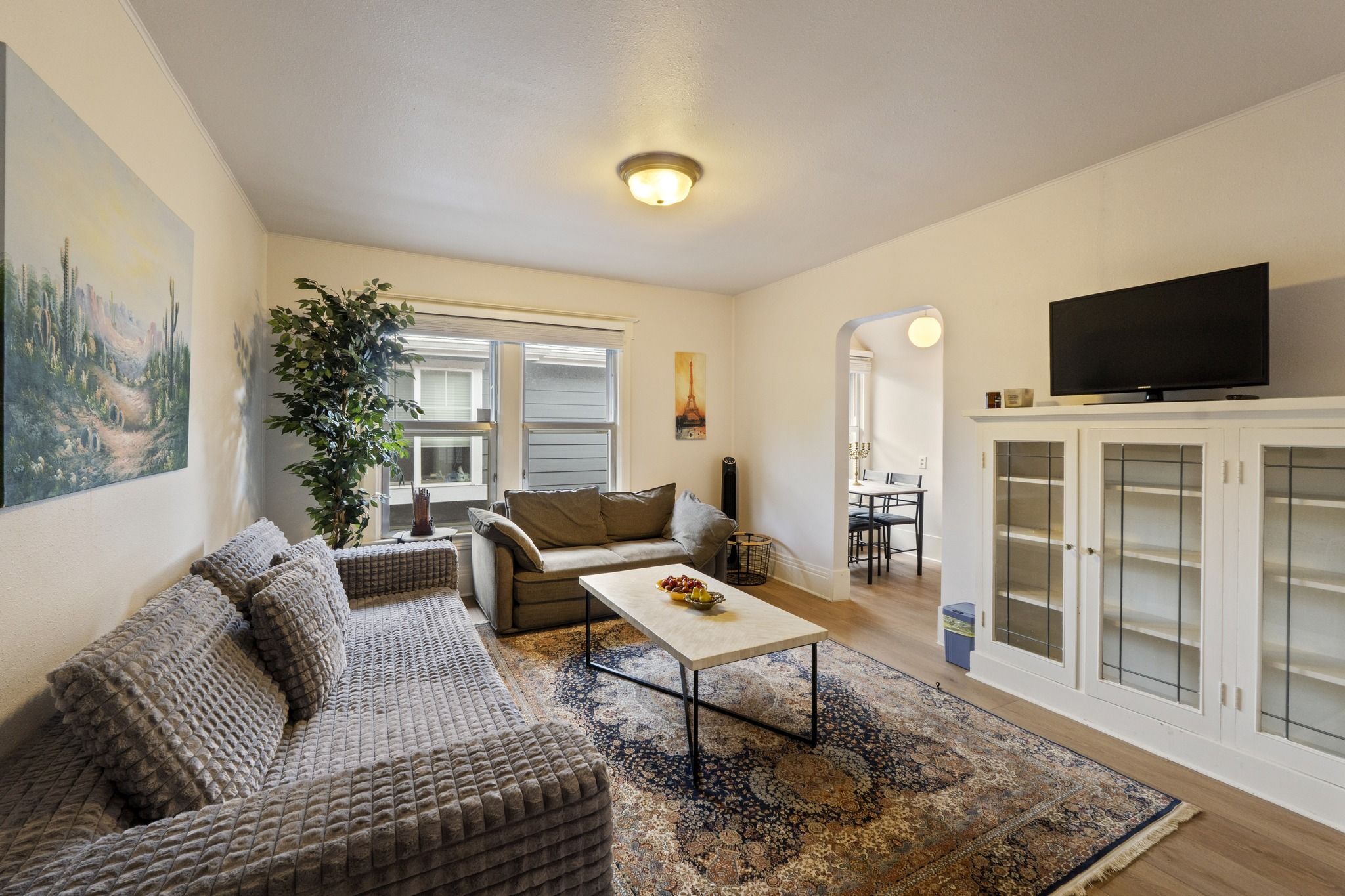 3BR Upper with 2 Private Decks + Skyline Views - Victorian