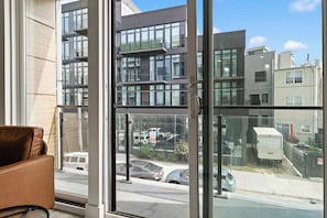 Balcony - Sleek 1BR | Northern Liberties | Near Fishtown (Philadelphia)
