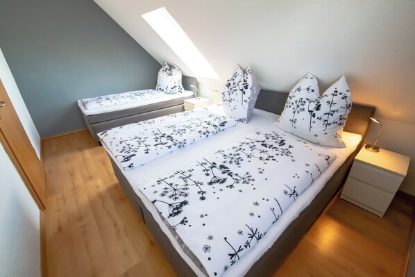 Room - Breege Vacation Rental: Between the Bodden and the Sea (Breege)