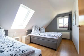 Room - Vrbo Property (Breege)