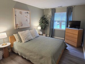 Room - Furnished 1-Bedroom Garden Apartment in Charming Webster, NY (Webster)