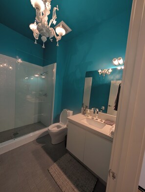Bathroom - 3BR + Office near Venice Beach, Monthly stays (Marina del Rey)