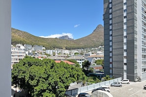 Exterior -  2 Bedroom Gem in Sea Point, Walk to the Promenade (Cape Town)