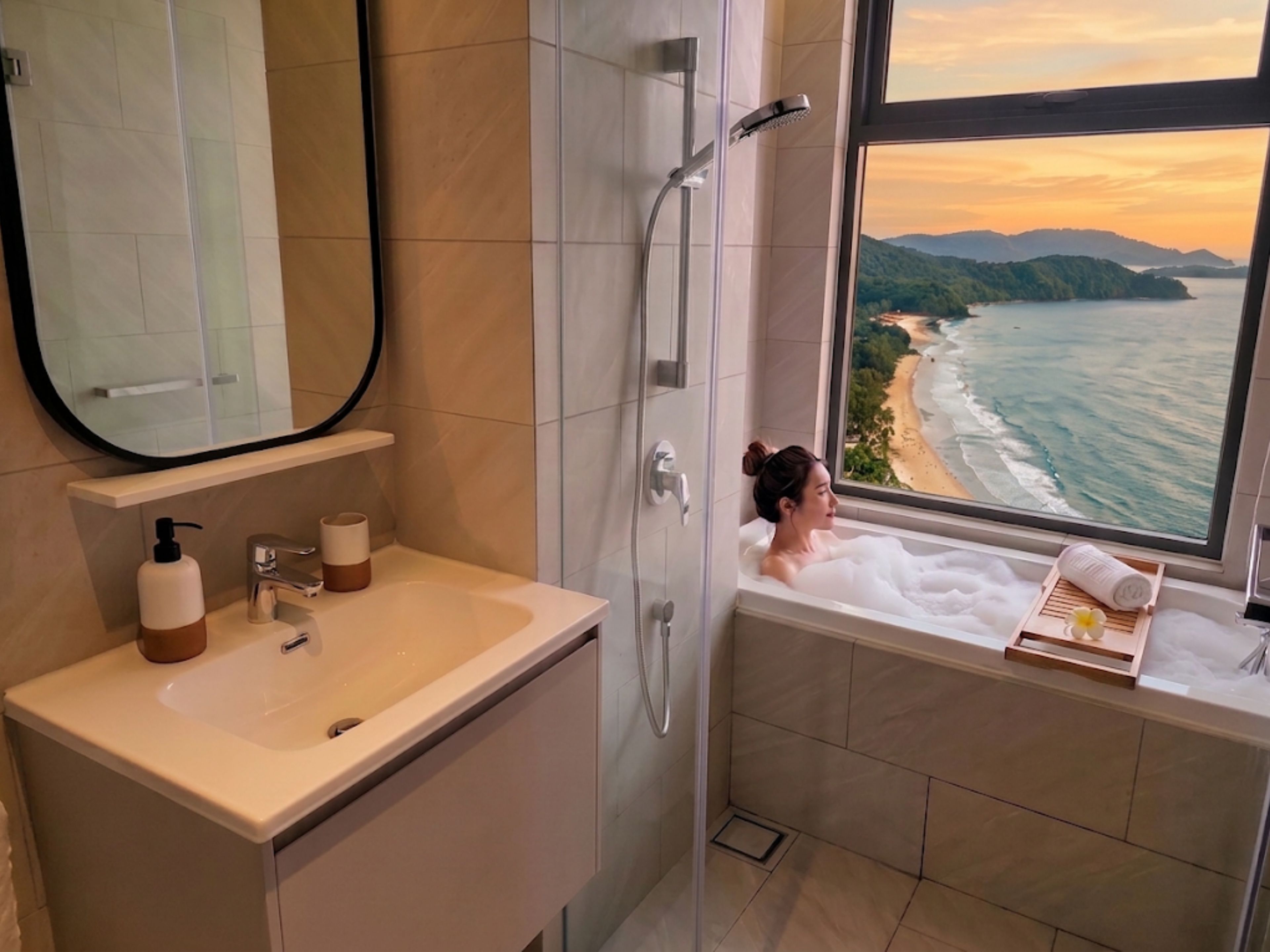 Oceanview soaking tub with stunning sunset beach views