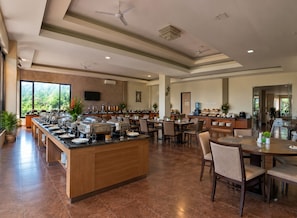 Dining - Palette Fafa Hill (Bogor)