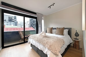 Room - Designer Studio - Rooftop Pool at The Tokyo in Cape Town (Cape Town)