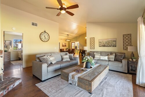 River Views + Fire Pit + Paso Robles Wine Country Views
