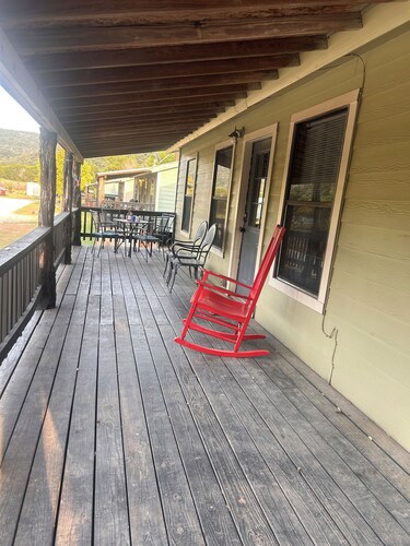2-bedroom campground in beautiful Leakey with cozy outdoor vibes