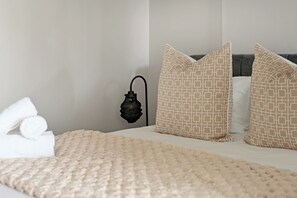 Room - Designer Studio with Table Mountain Views at The Tokyo, Cape Town (Cape Town)