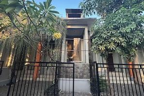 Bahagian luar