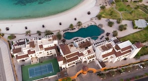 Exterior - Casa Marvela Beachfront Penthouse 1BR (La Paz)