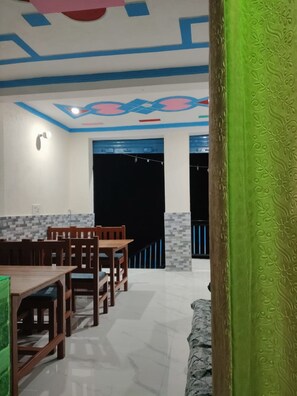 Dining - Hotel kanchan And Swasti Resturant (Rajgarhi)