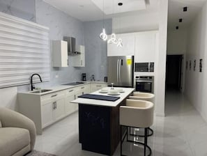 Private kitchen - Vrbo Property (Kingston)