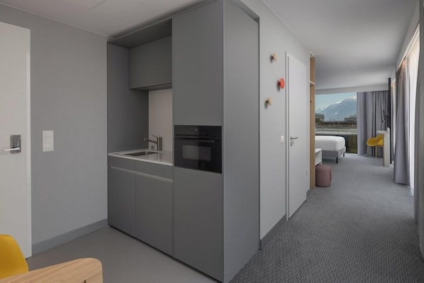 Room - Holiday Inn Express and Suites Sion By IHG (Sion)