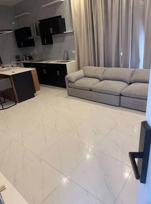Living area - Vrbo Property (Kingston)