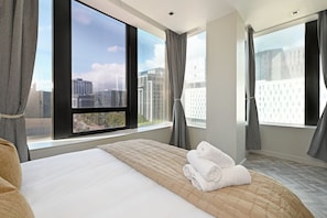 Room - Light-Filled Foreshore 1 Bed Gem with City Views with AC (Cape Town)