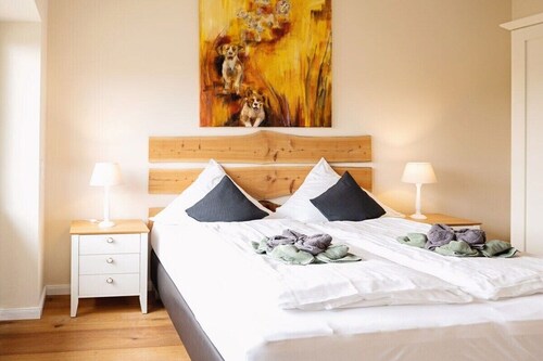 HeiDeluxe country house with sauna & alpacas