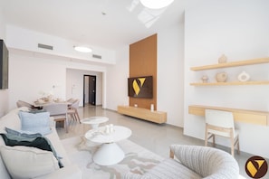 Living area - Vogue | Marina Wharf Steps away to JBR Beach (Dubai)
