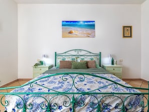 Sea, Coastal And Oceanic Landforms, Coast, Resort, Ocean, Shore, Beach, Swimming Pool, Resort Town, Tropics