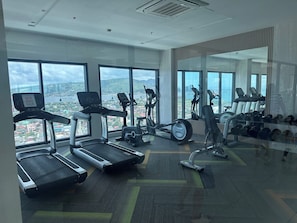 Fitness studio - Fully Furnished, Modern Condo Unit in ARC Tower-cebu City (Cebu City)