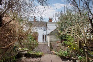 Exterior - Charming 2-Bed Cottage near Bodiam Castle, Rye & Camber Sands (Hawkhurst)