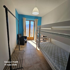 Room - Vrbo Property (Bréziers)