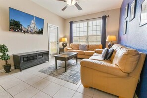 Living area - Windsor Hills - 29590 (Kissimmee)