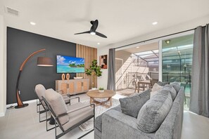Living area - Windsor Island - 32971 (Davenport)