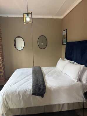 Room - Escape to the peaceful beauty of Hogsback and experience a relaxing stay (Hogsback)