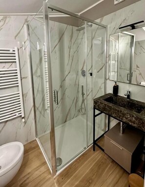 Bathroom - Huma BnB  (CASAPULLA)