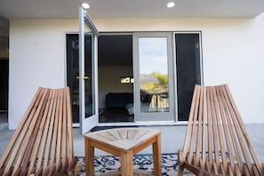 Terrace/patio - Sweeping Mountain Views, Central Location (Santa Barbara)