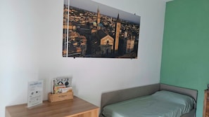 Room - Vrbo Property (Parma)