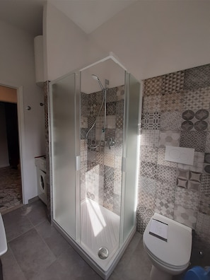 Bathroom - Vrbo Property (Parma)