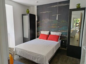 Room - Vrbo Property (Chambéry)