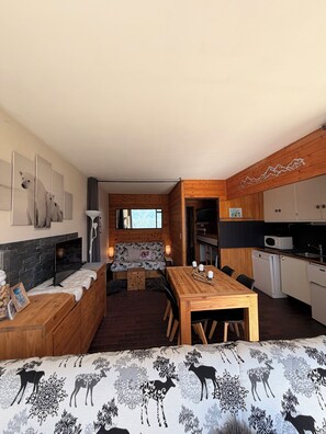 Room - Vrbo Property (Orcières)