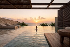 Pool - Meerum 3 A Private Beachfront Sanctuary by Domisi (Pigianos Kampos)
