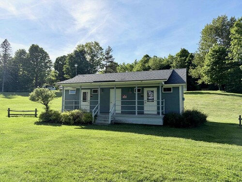 Spacious Safari Tent with King Bed and Covered Deck near Lake Champagne, Randolph, Vermont