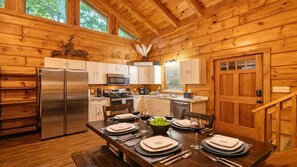 Private kitchen - Hidden Ridge Retreat – Secluded Pool Table, Air-Hockey, Foosball & Hot Tub (Sevierville)