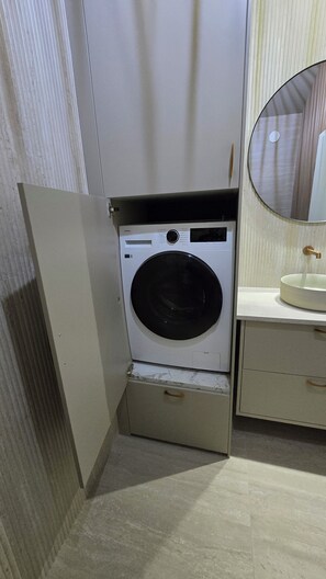 Interior - Luxury small apartment with hot tub (Hveragerði)