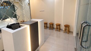 Reception - OYO 95443 Gunung Sahari Residence (Jakarta)