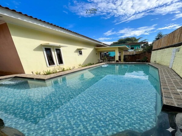 Pool - Cozzy Villa HN (Cisarua)