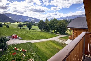 Property grounds - Apartment 'Huberhof - Huiba' with Mountain View, Balcony and Wi-Fi (Santo Stefano)